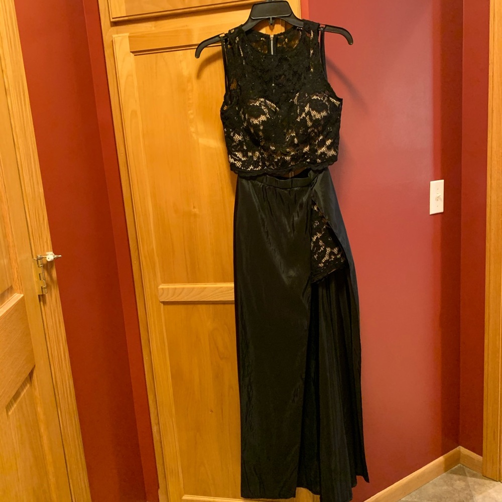 Black And Nude 2piece Nordstrom Formal/Prom Dress